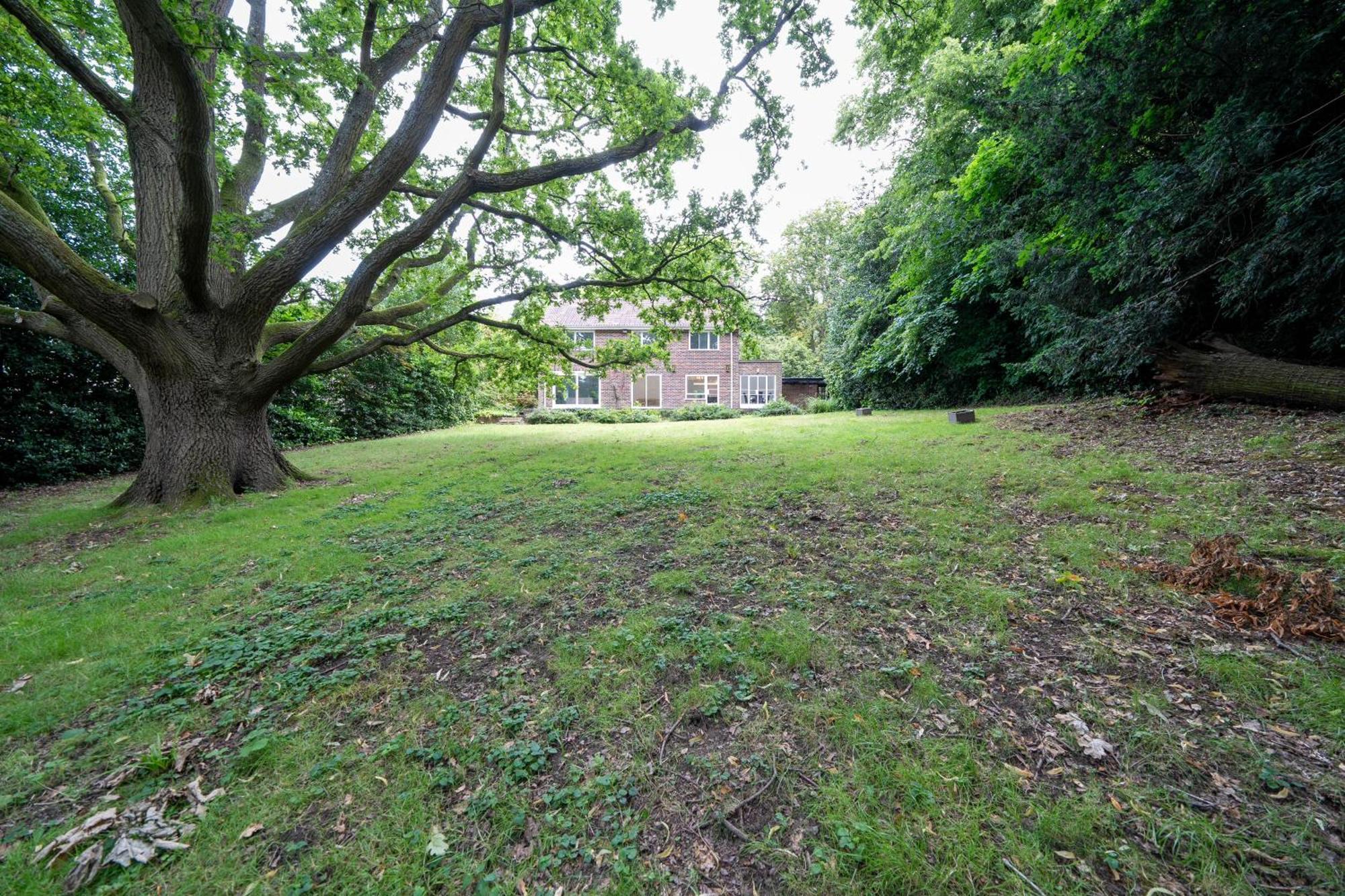 Villa House On The Hill Harrow on the Hill Exterior foto